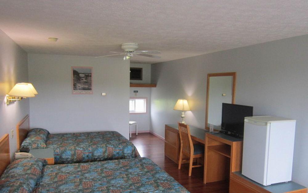 Travelodge By Wyndham Grand Falls Eksteriør bilde