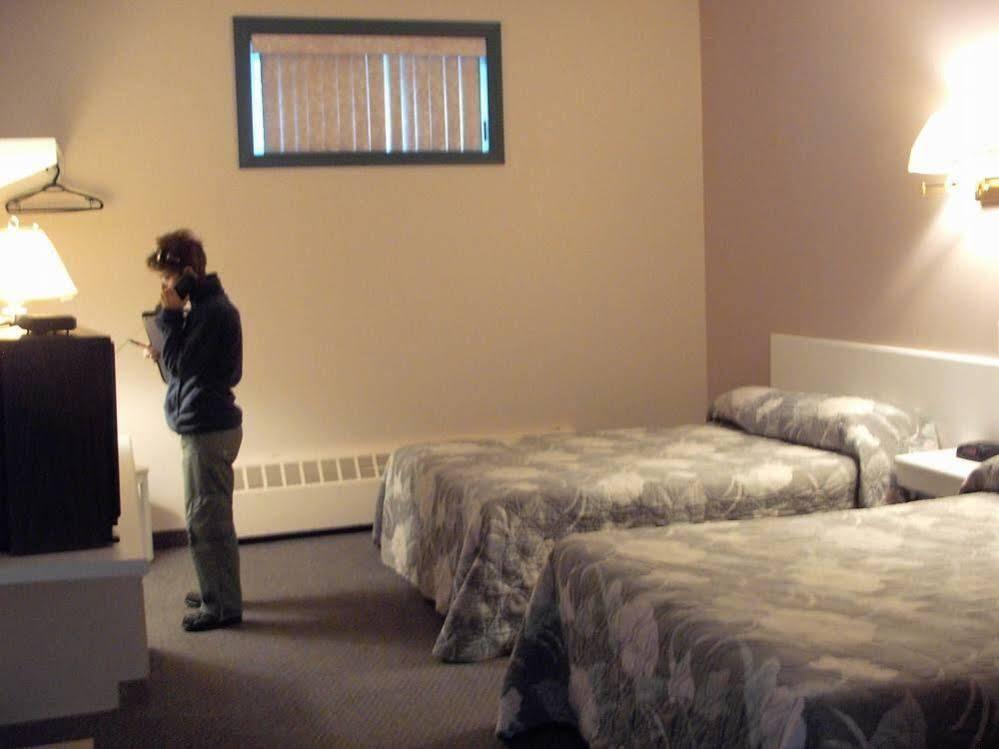 Travelodge By Wyndham Grand Falls Eksteriør bilde